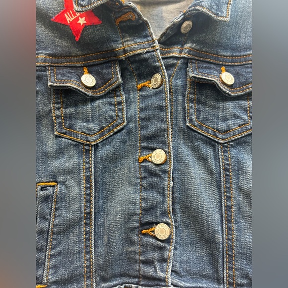 Carter’s 3T Unisex Toddler Denim Jacket with All-Star Patch, soft Cotton 📚 - Picture 3 of 6